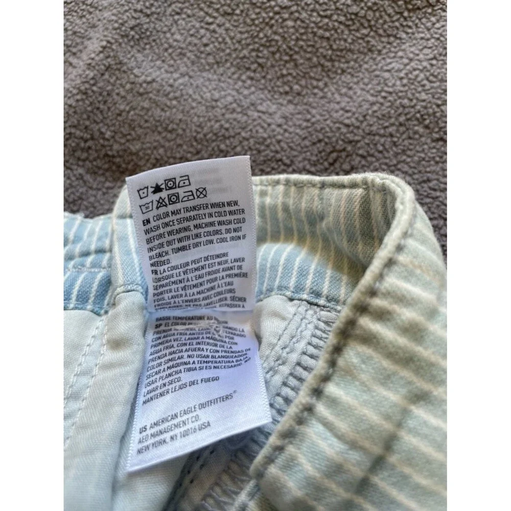 NWT American Eagle Mom Shorts - 6 Blue White Stripe Paperbag (FLAWED)